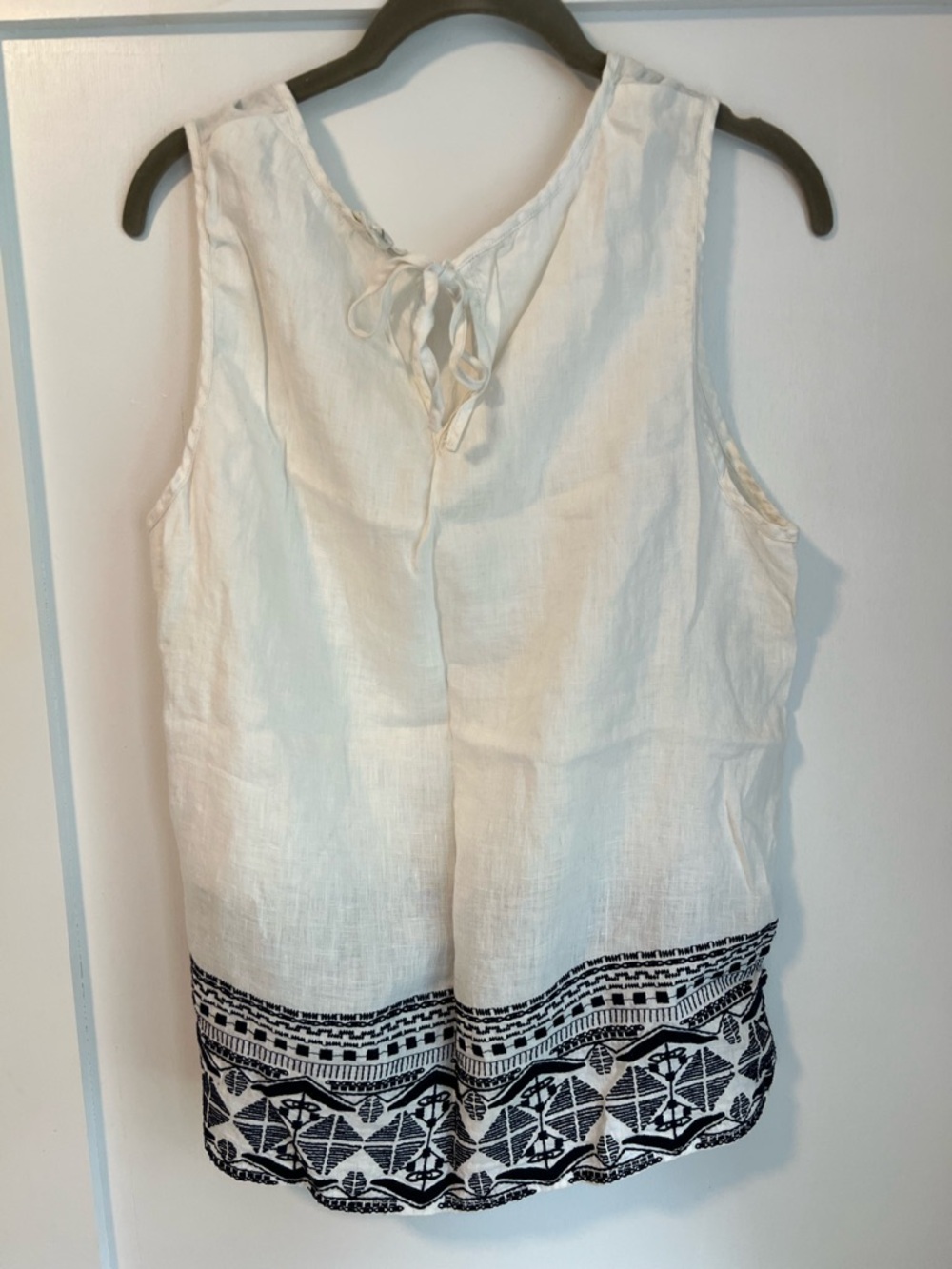 Women's White Sleeveless Linen Top with Black Embroidered Hem - Picture 2 of 2